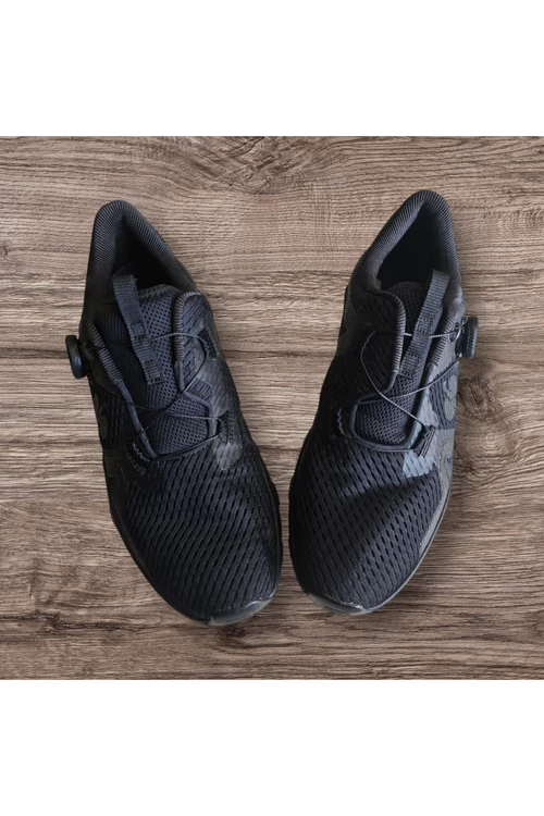 Zapatillas todoterreno es Toledo low Talla 40